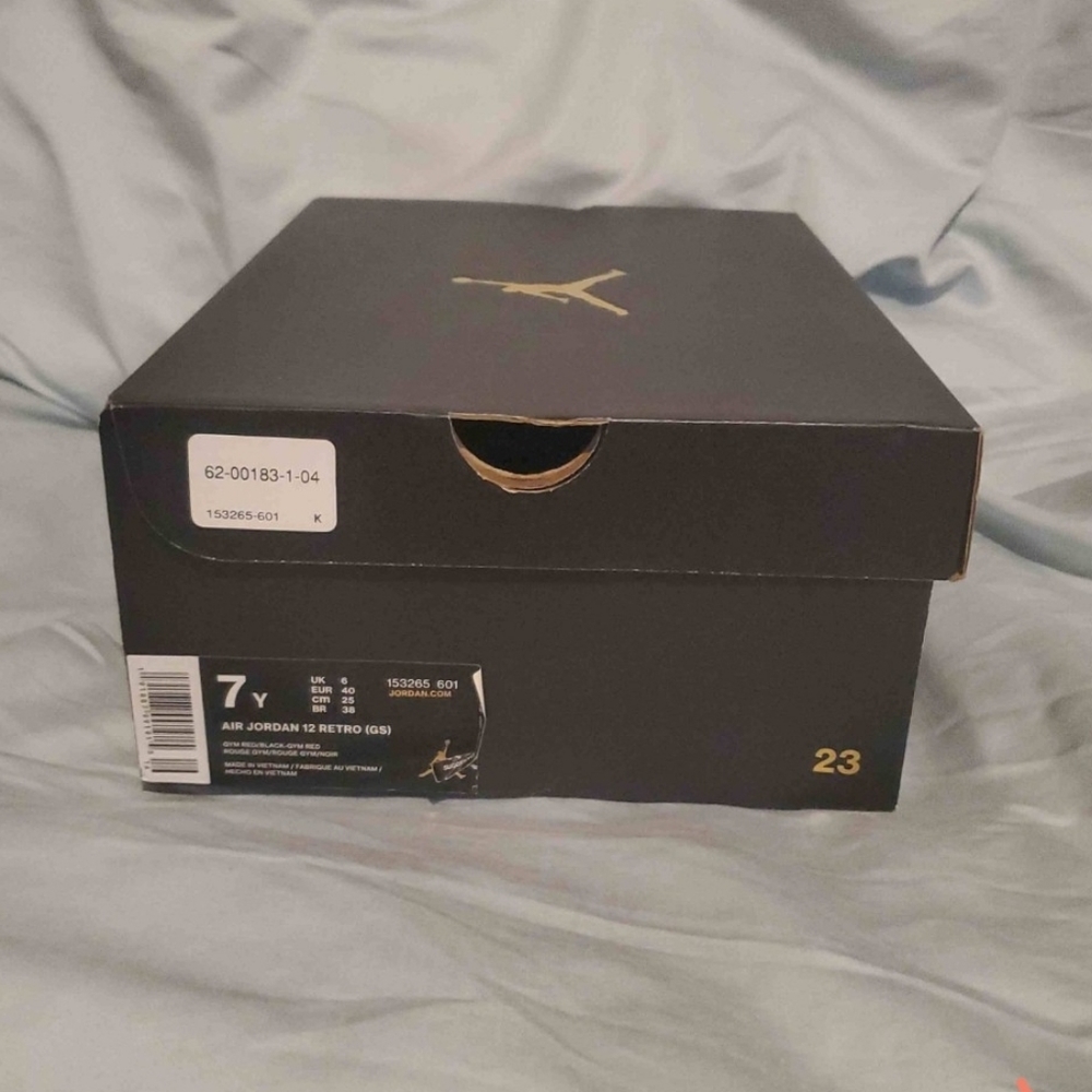 Youth Air Jordan 12 Retro GS Gym Red Size 7Y - Picture 7 of 7